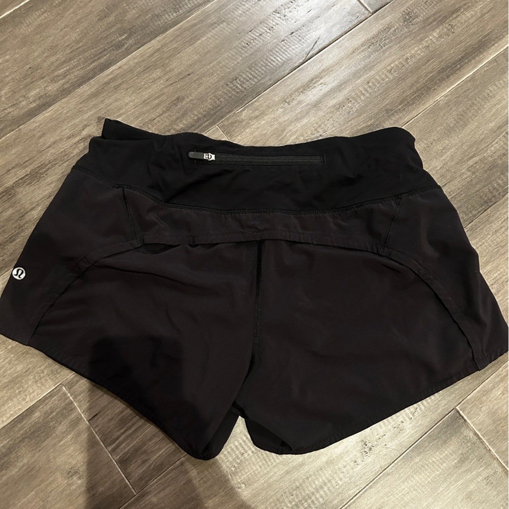 Black lulu shorts